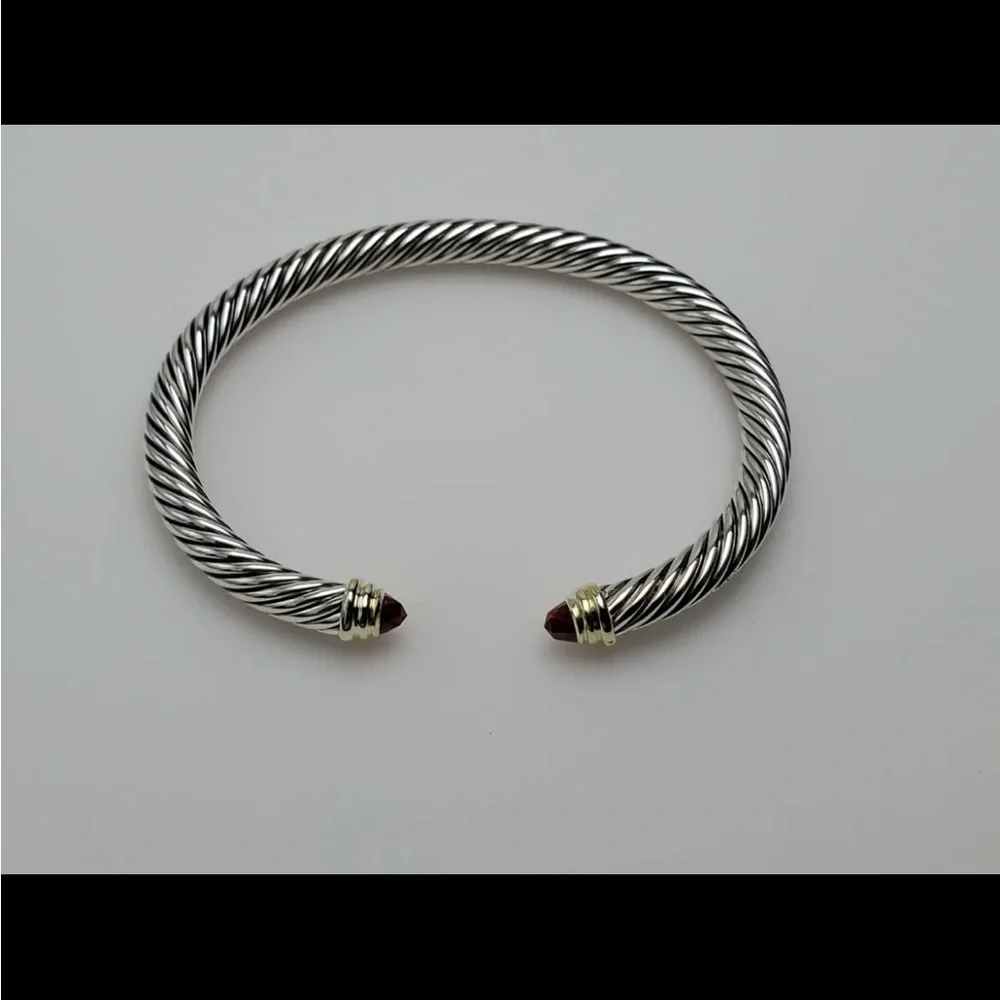 David Yurman Cable Classics Bracelet with Garnet and 14K Gold, 5mm - Picture 3 of 8